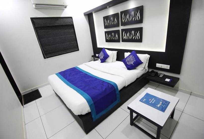 Hotel Oyo Rooms Limda Chowk 11