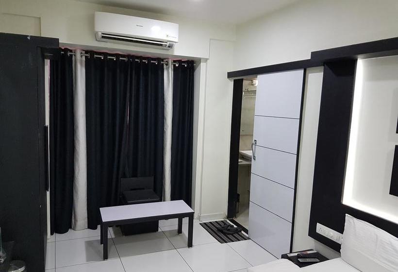 Hotel Oyo Rooms Limda Chowk 14