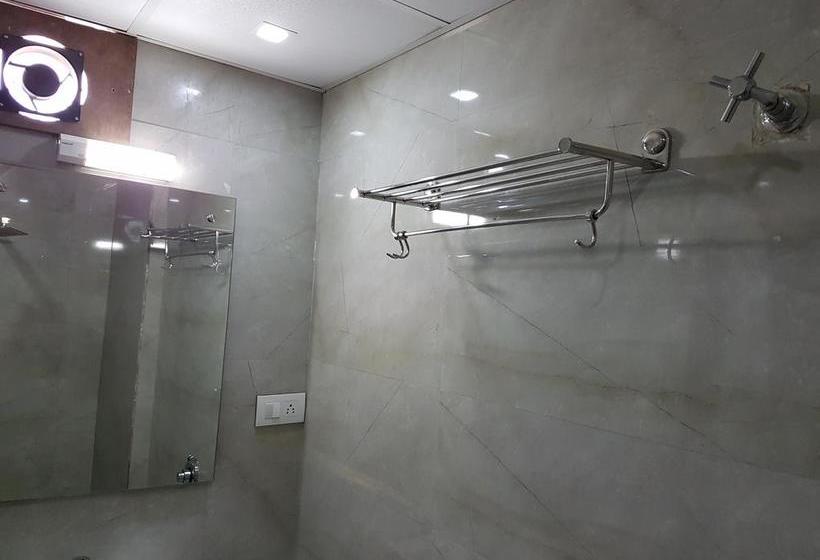 Hotel Oyo Rooms Limda Chowk 19