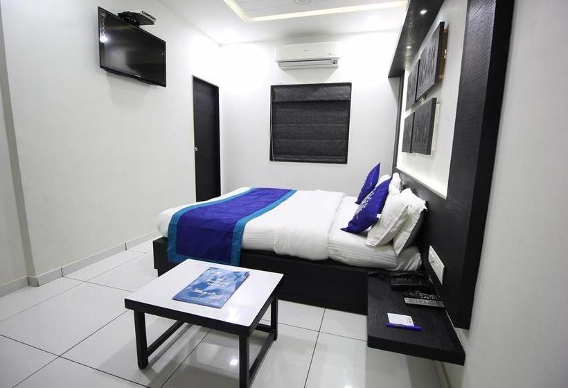 Hotel Oyo Rooms Limda Chowk 2