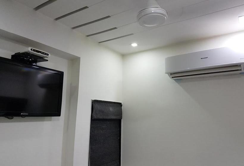 Hotel Oyo Rooms Limda Chowk 20