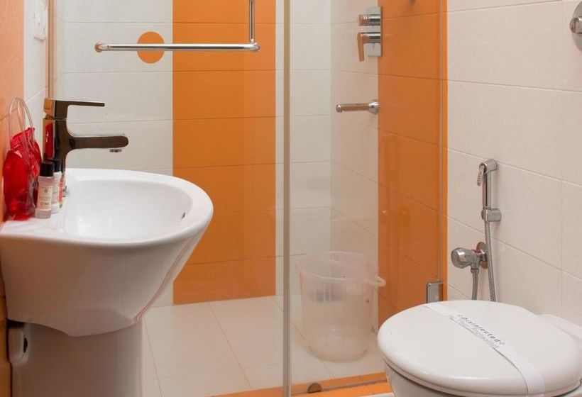 Hotel Oyo Rooms Kovalam Beach Road 12