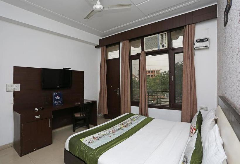 Hotel Oyo Rooms Sector 57 2