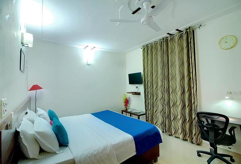 Hotel Oyo Premium Cyber City Phase 3 2