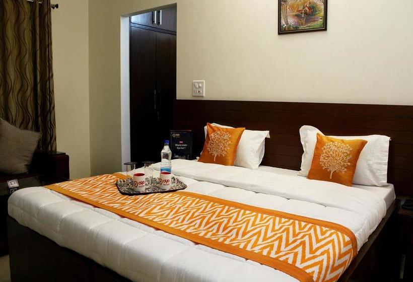 Hotel Oyo Premium Cyber City Phase 3 5