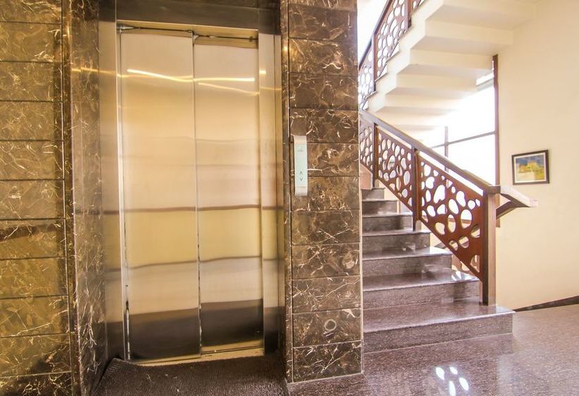 Hotel Oyo Premium Husadiya Chauraha 1