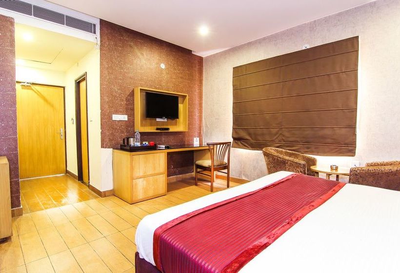 Hotel Oyo Premium Husadiya Chauraha 15