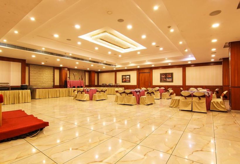 Hotel Oyo Premium Husadiya Chauraha 17