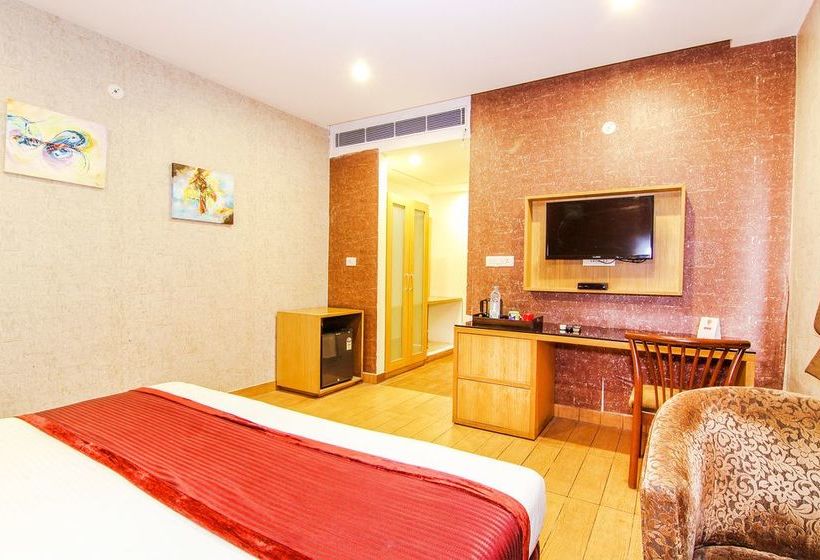 Hotel Oyo Premium Husadiya Chauraha 9