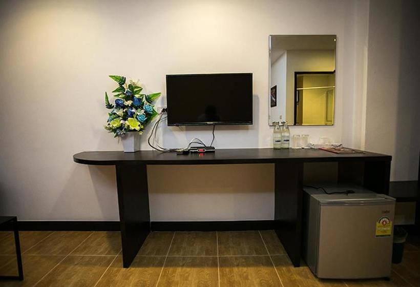 Hotel The Season Residence