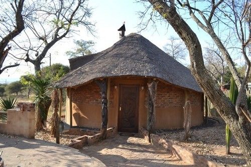 Hotel The Ostrich Manor 16