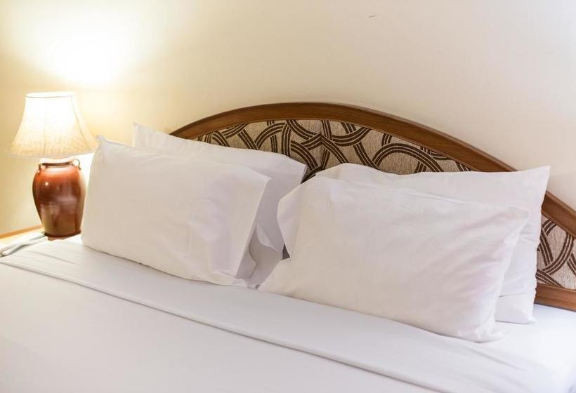 K.p. Grand Hotel Chanthaburi 1