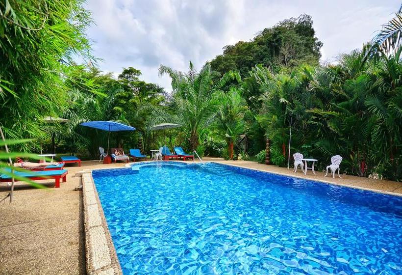 Khao Sok Hotel & Spa 1