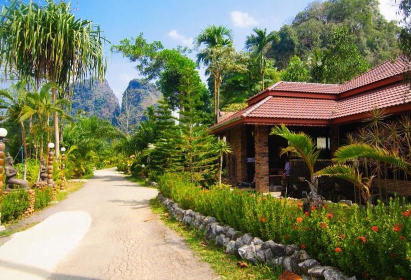 Khao Sok Hotel & Spa 15