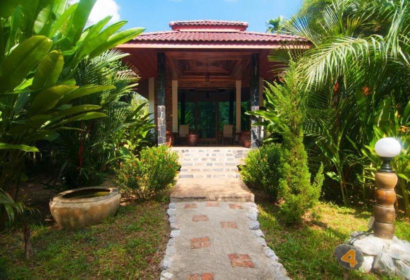 Khao Sok Hotel & Spa 16