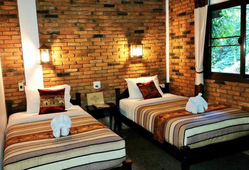 Khao Sok Hotel & Spa 19