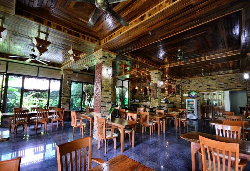 Khao Sok Hotel & Spa 8