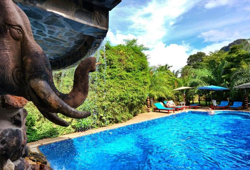 Khao Sok Hotel & Spa 9