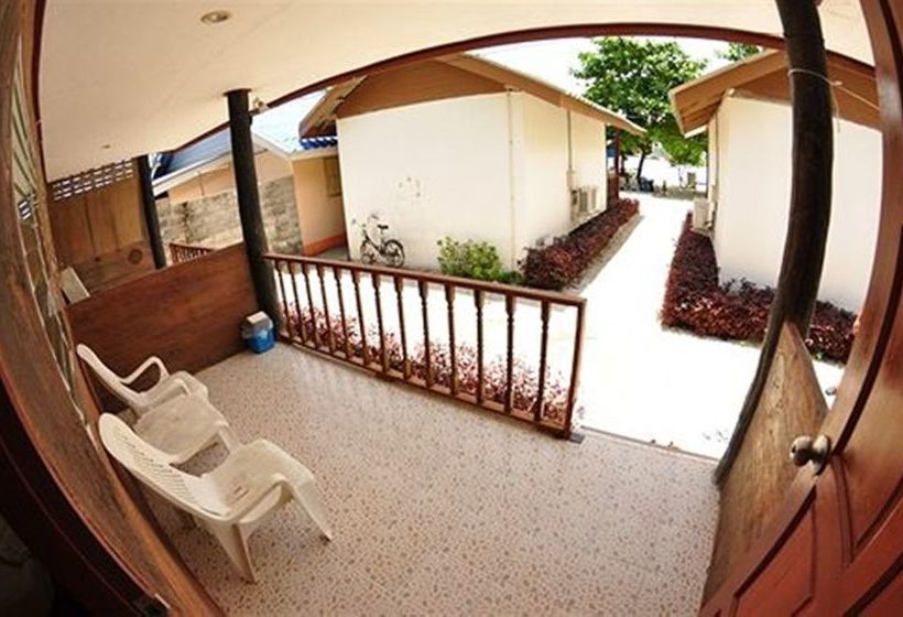 Hotel Phi Phi Nice Beach Resort 16