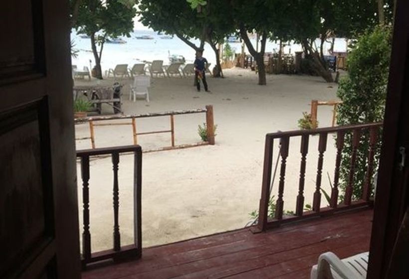 Hotel Phi Phi Nice Beach Resort 17