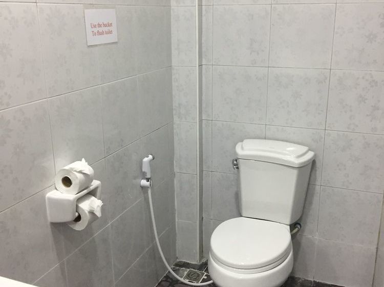 Hotel Phi Phi Nice Beach Resort 18