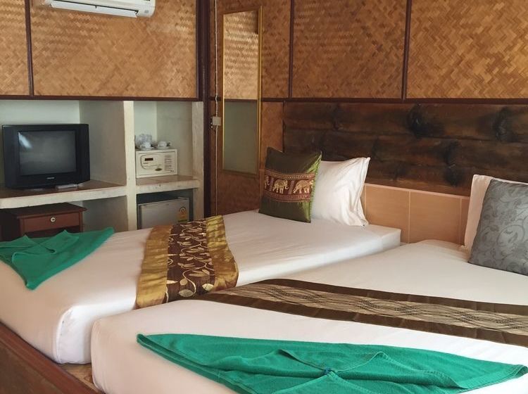 Hotel Phi Phi Nice Beach Resort 6