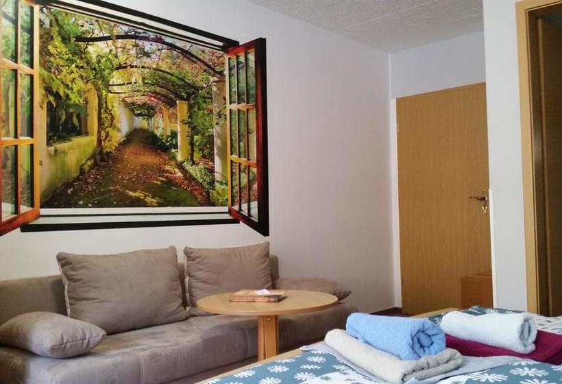 Hotel Pension Dressel 8