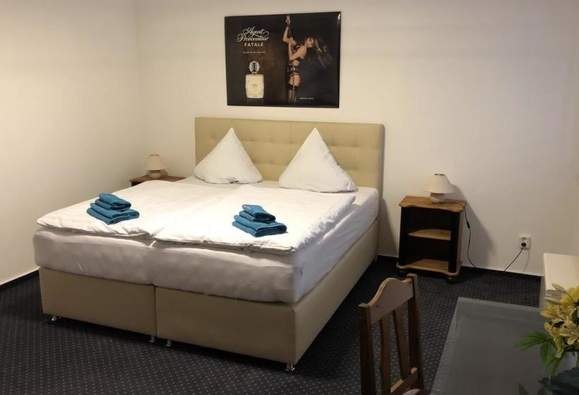 Hotel Zierow - Reiterhof 11