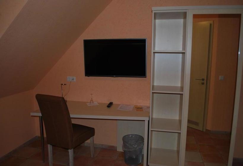 Hotel Gasthof Goldener Engel 4