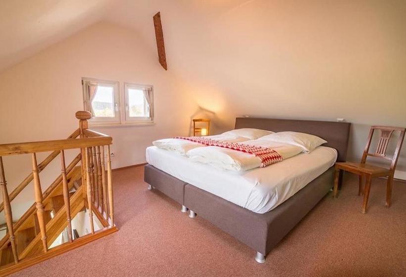 Hôtel Historischer Dorfgasthof Hirsch 4