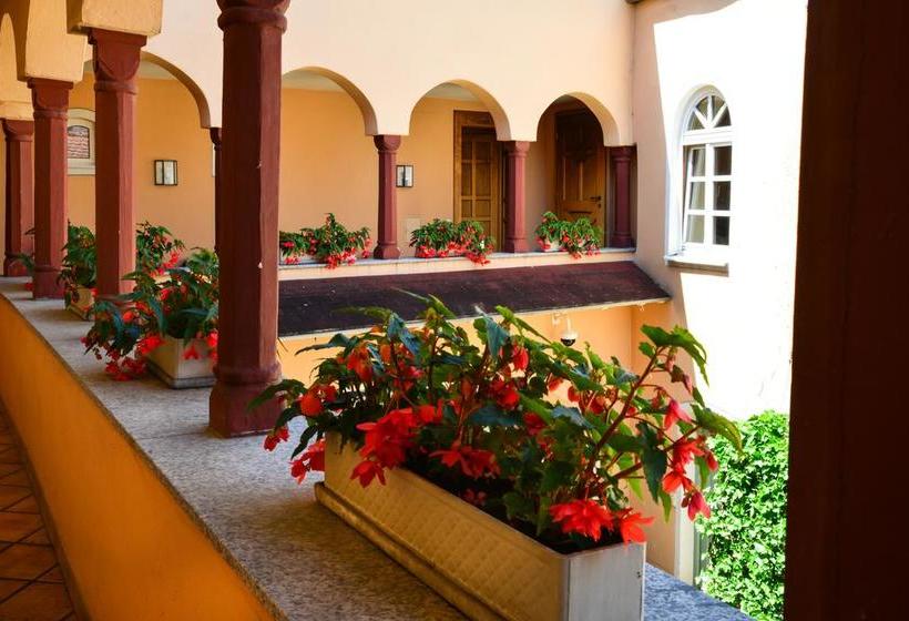 Hotel Münchner Hof 10