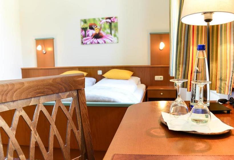 Hotel Münchner Hof 9