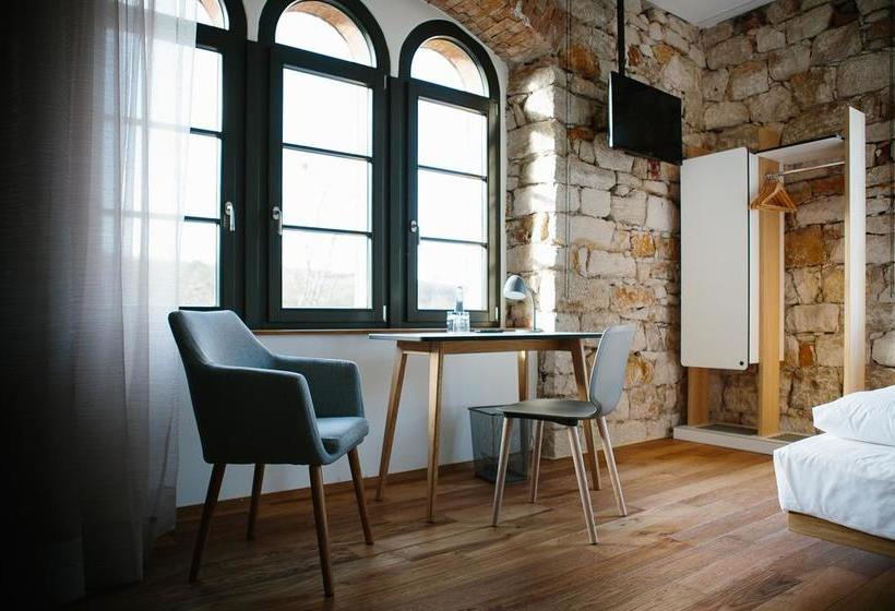 Ox Hotel Altes Spital 1