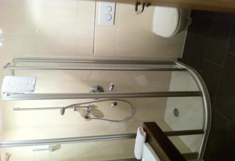 Hotel Hagen & Restaurant 9