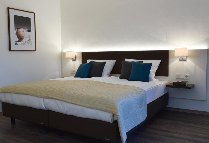 Hotel Guesthouse Lichtenau 12