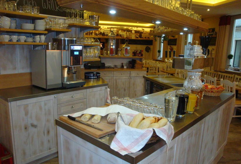 Hendhousehotel Stadthotel Passau 1