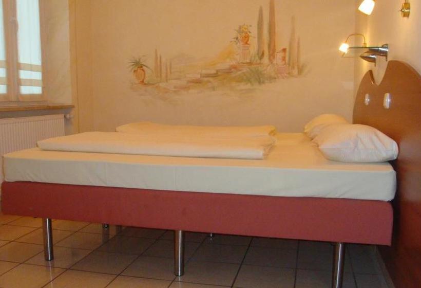 Hendhousehotel Stadthotel Passau 11