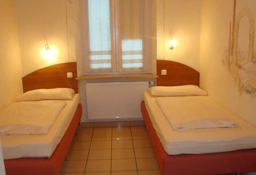 Hendhousehotel Stadthotel Passau 5