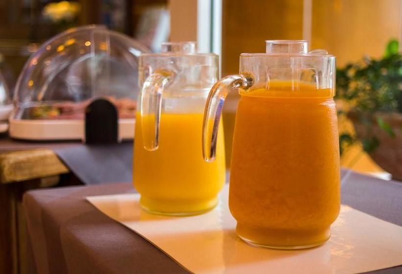 Hotel Domizil Alte Post 7