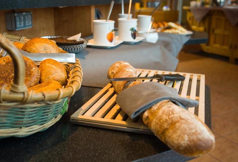 Hotel Domizil Alte Post 8