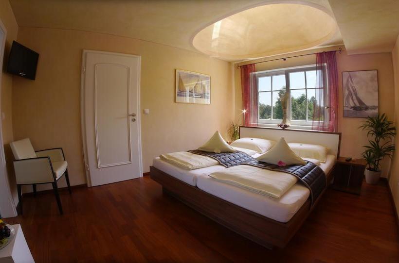 Hotel Zur Winzerstube 15