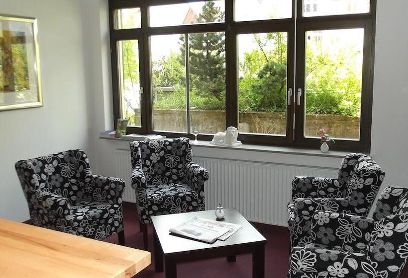 Rebgarten Hotel Schulgasse 12