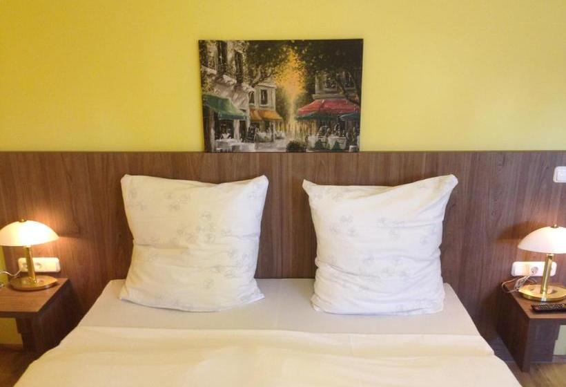 Hotel Zum Berggarten 13