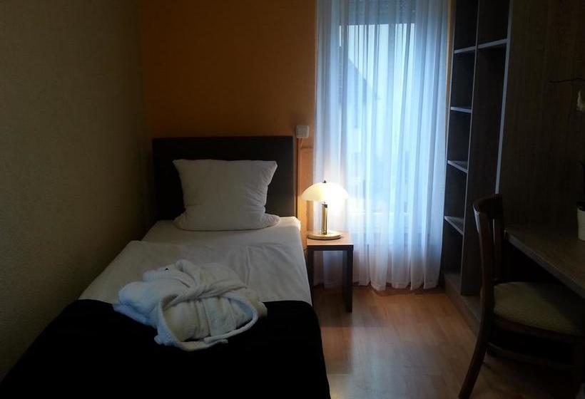 Hotel Zum Berggarten 6