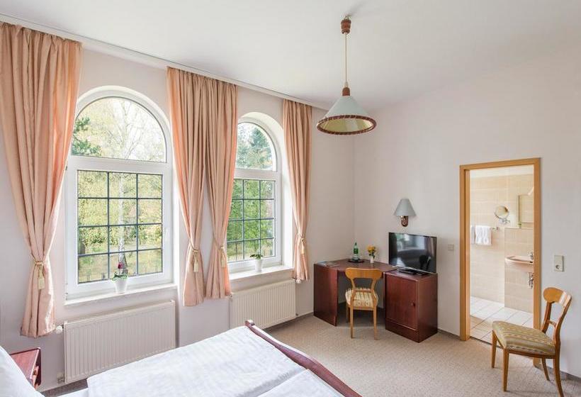 Hotel & Restaurant Raueneck 13