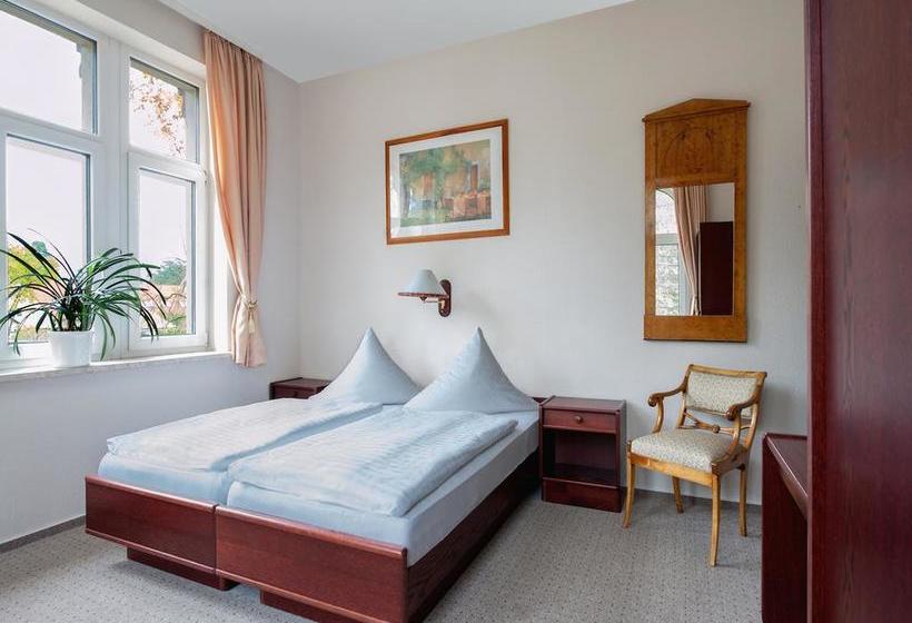 Hotel & Restaurant Raueneck 19