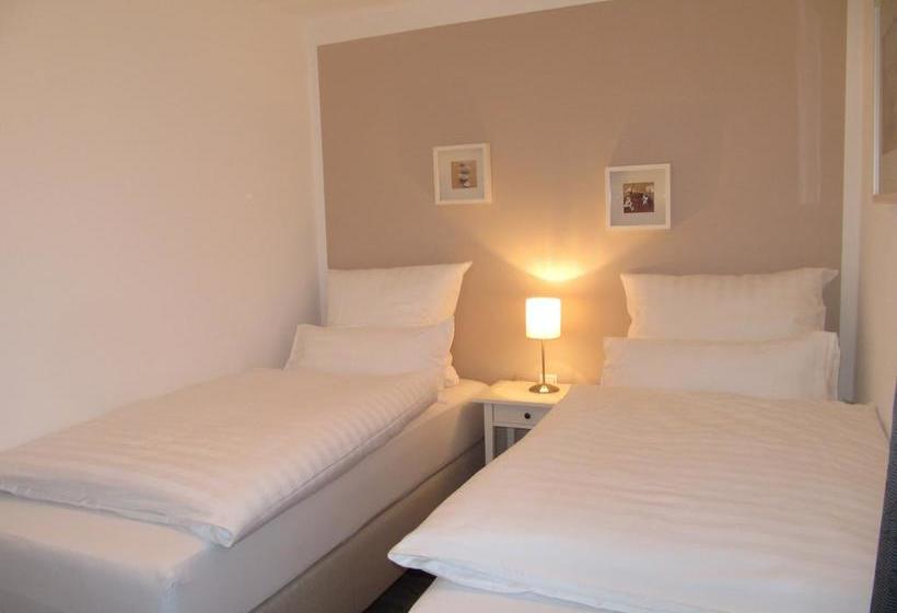 Hotel Pension Willebuhr 13