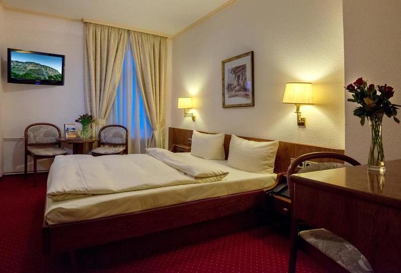 Hotel Am Kochbrunnen 2