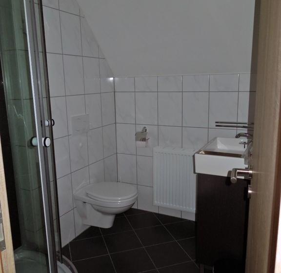 Hotel Gasthaus Bunnen 7