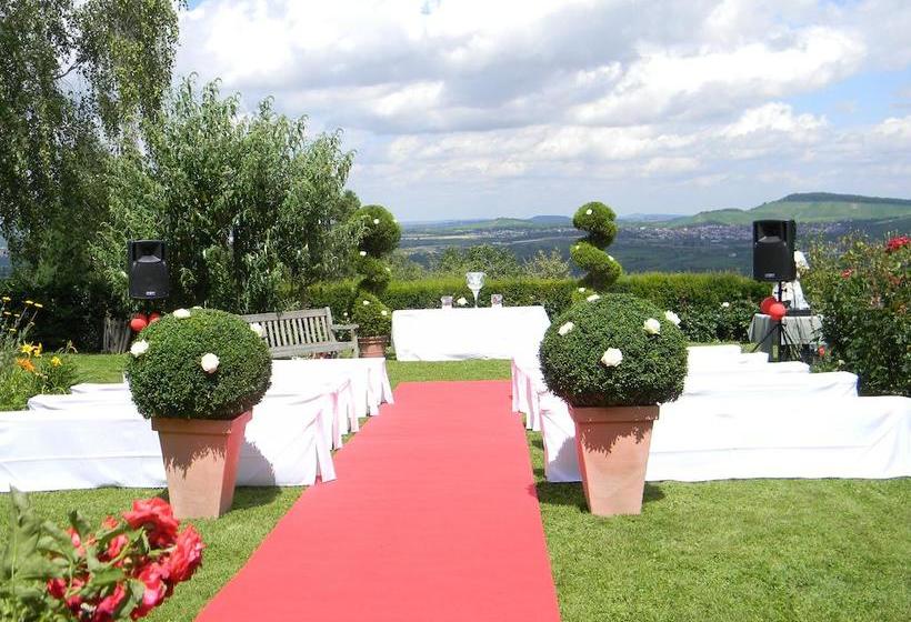 Hotel Landgut Burg 11